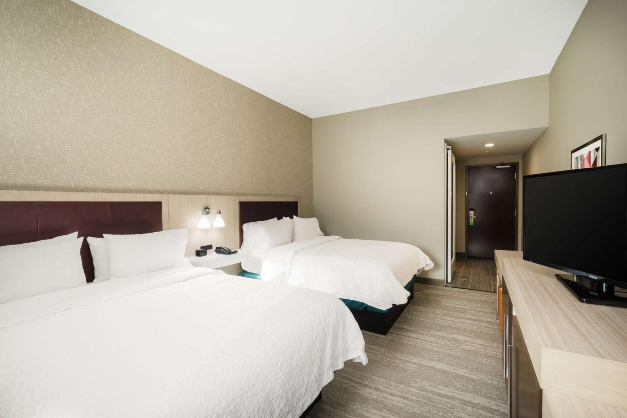 Hampton Inn Newport Zewnętrze zdjęcie