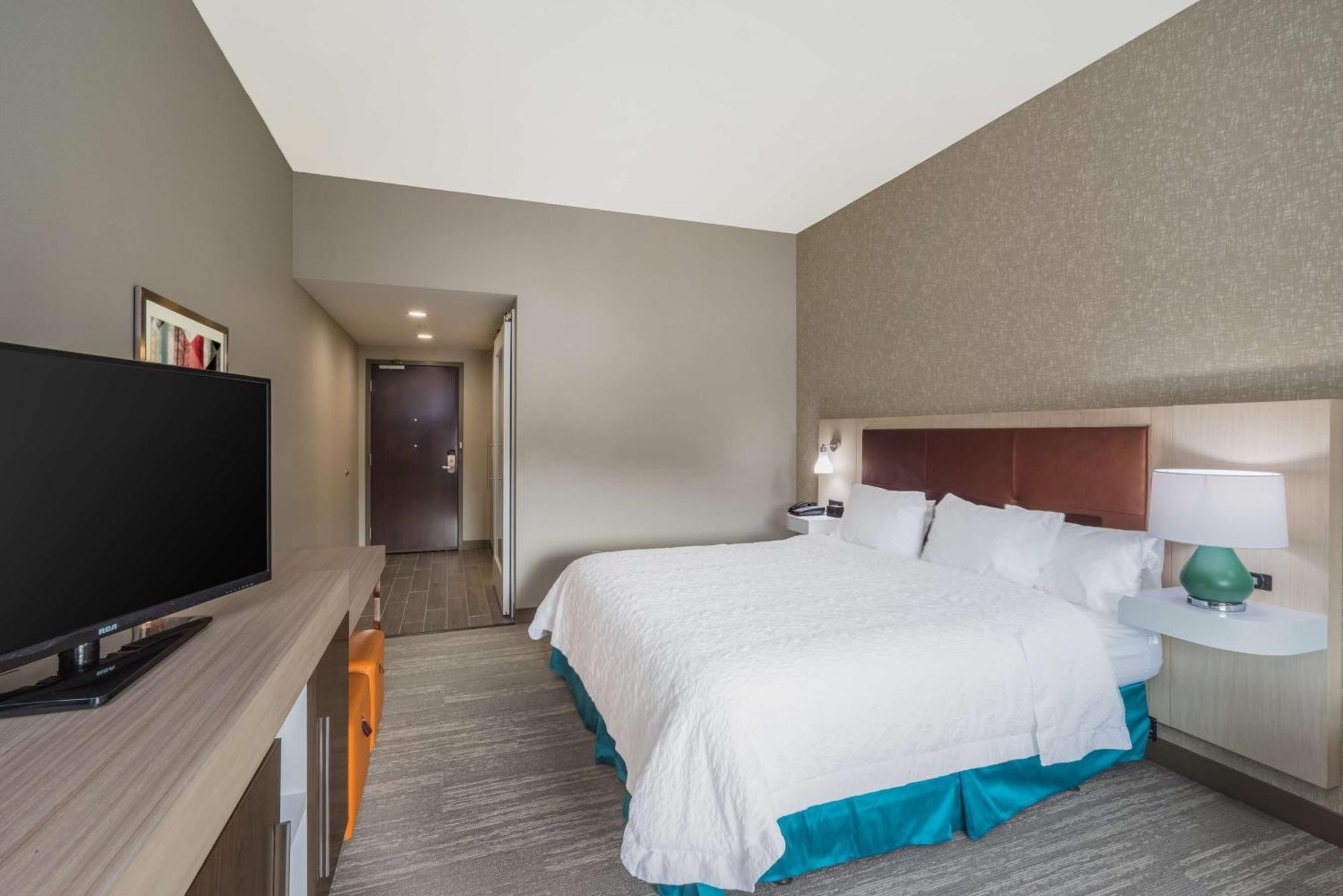 Hampton Inn Newport Zewnętrze zdjęcie