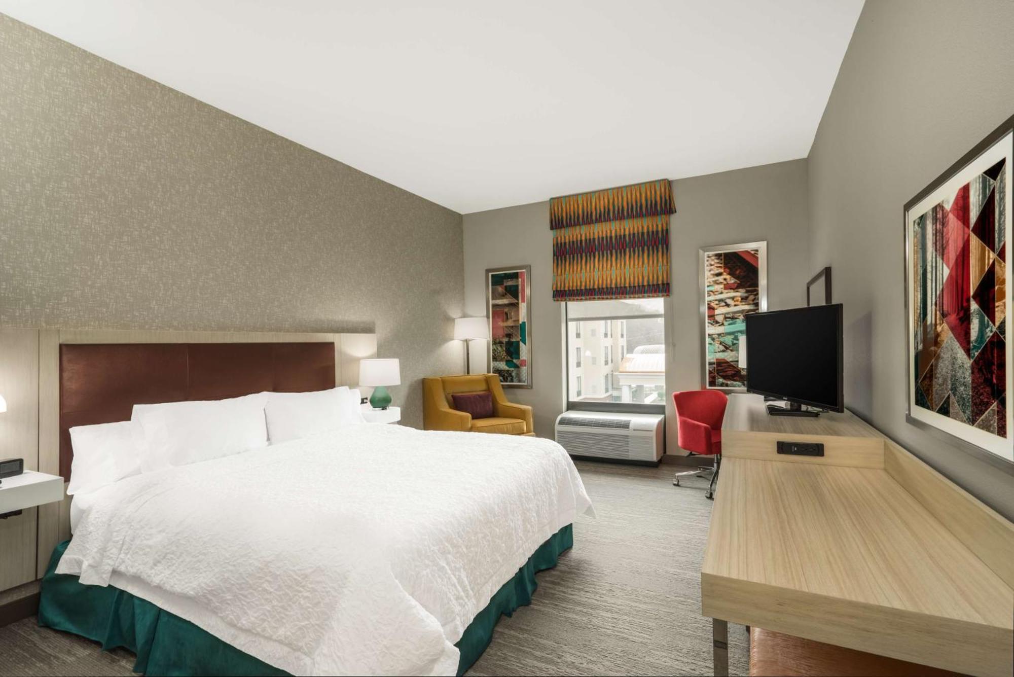 Hampton Inn Newport Zewnętrze zdjęcie