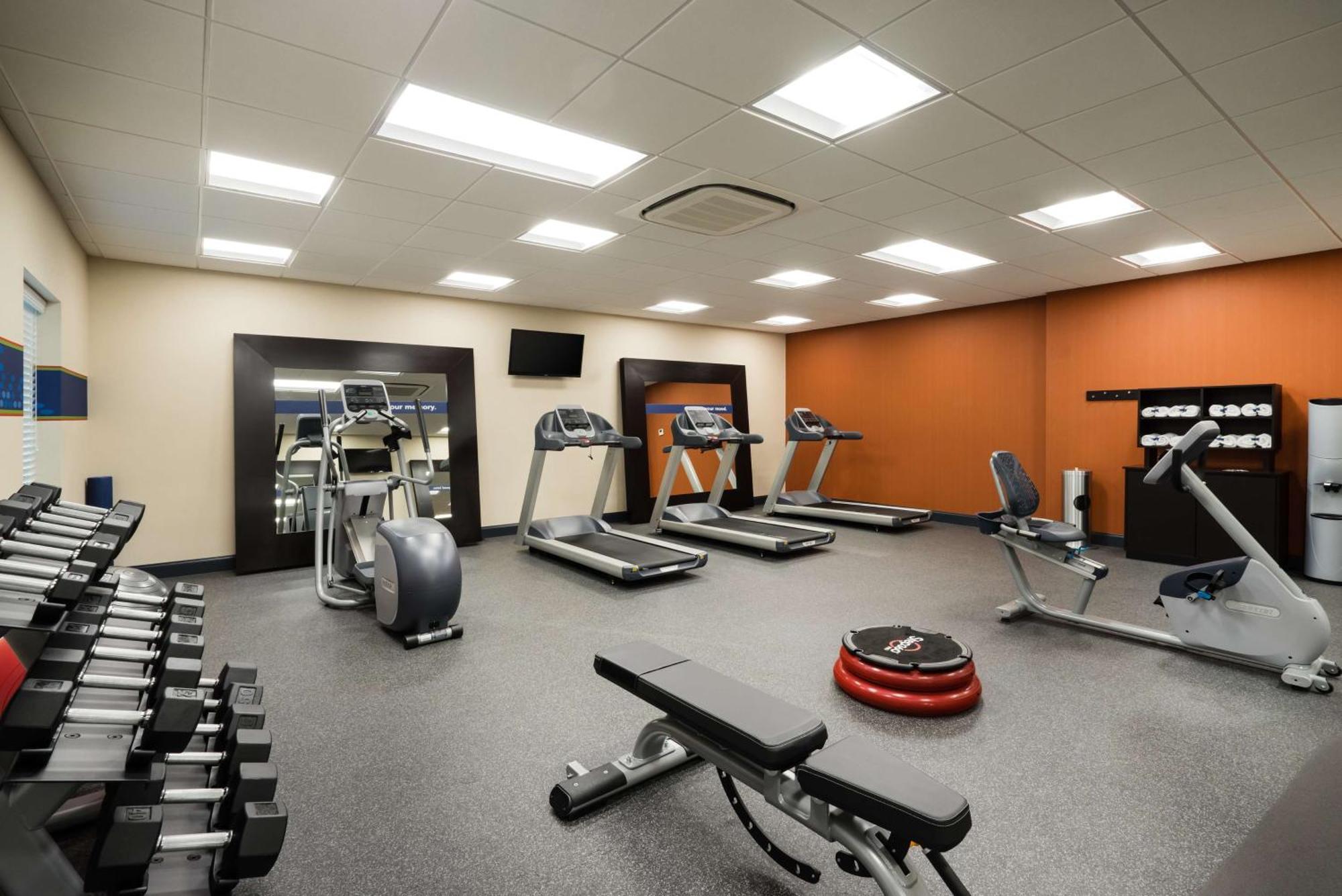 Hampton Inn Newport Zewnętrze zdjęcie